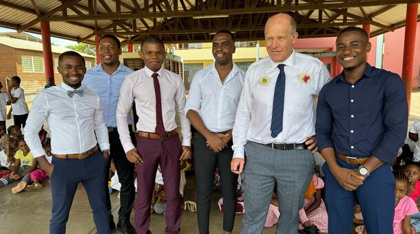 visite sénatoriale à Kawéni