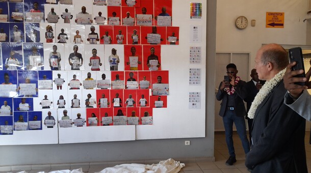 Expo dans le hall du collège