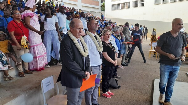 le recteur et le premier principal du collège