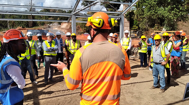 Visite du chantier de la future cité scolaire de Longoni