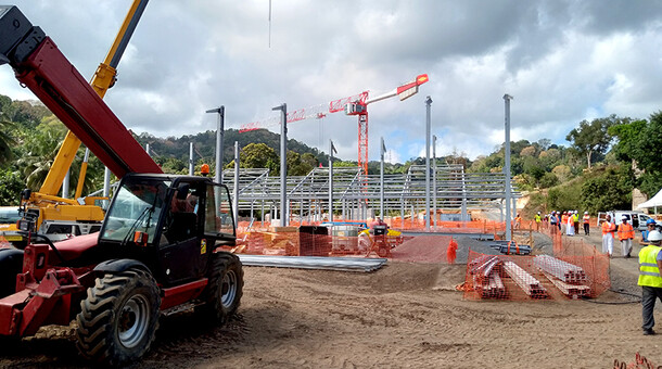 Visite du chantier de la future cité scolaire de Longoni