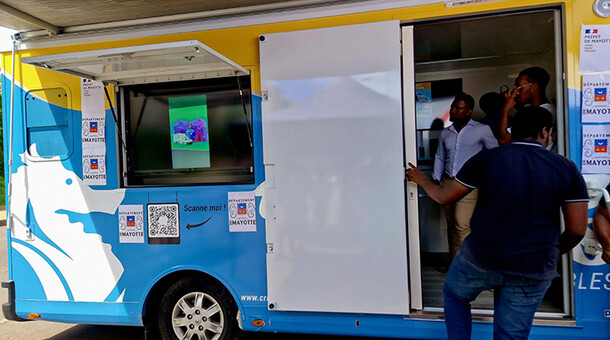 inauguration du bus IJ